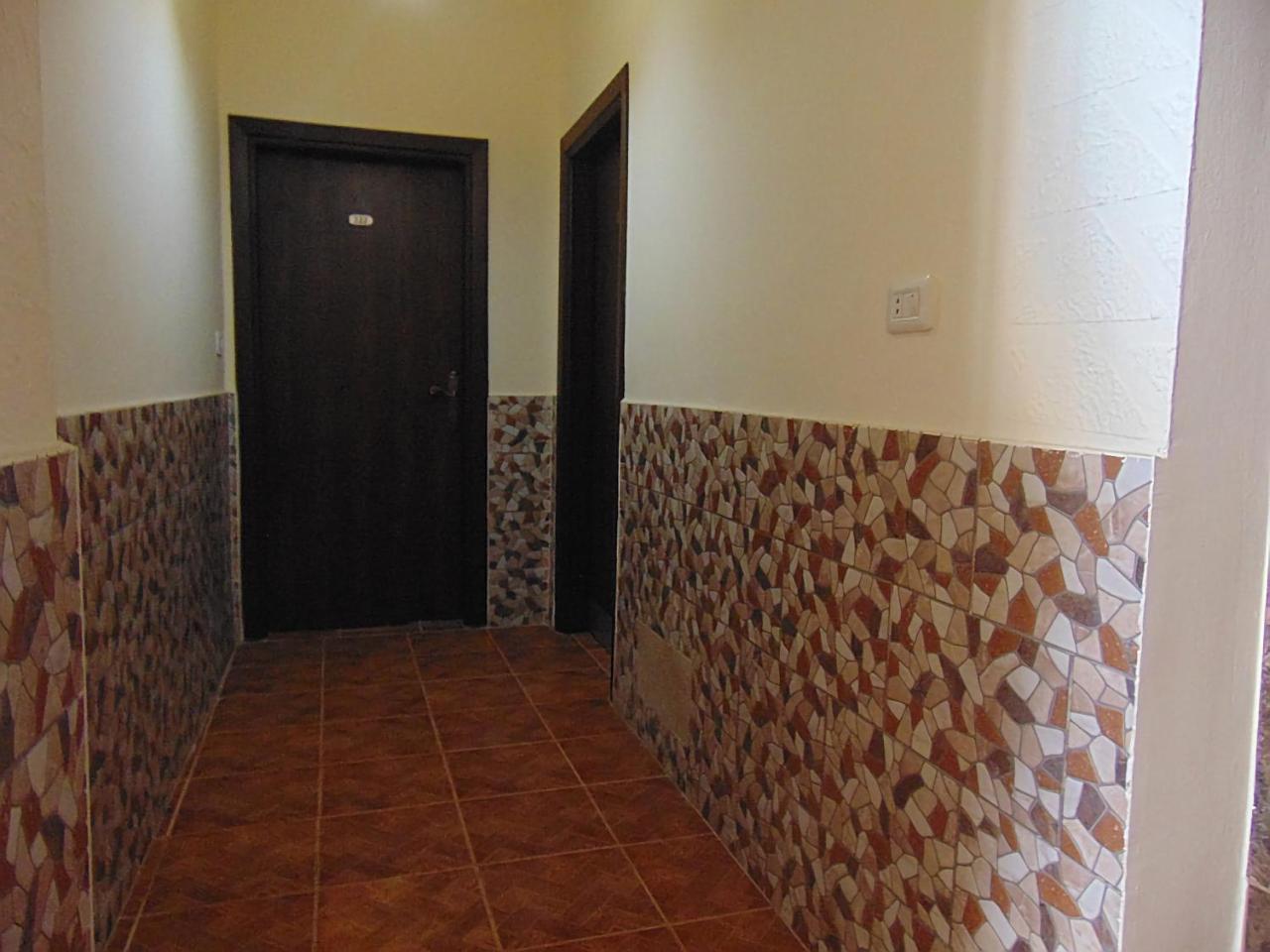 Al-Nujoom Hotel Suites Amman Exterior photo